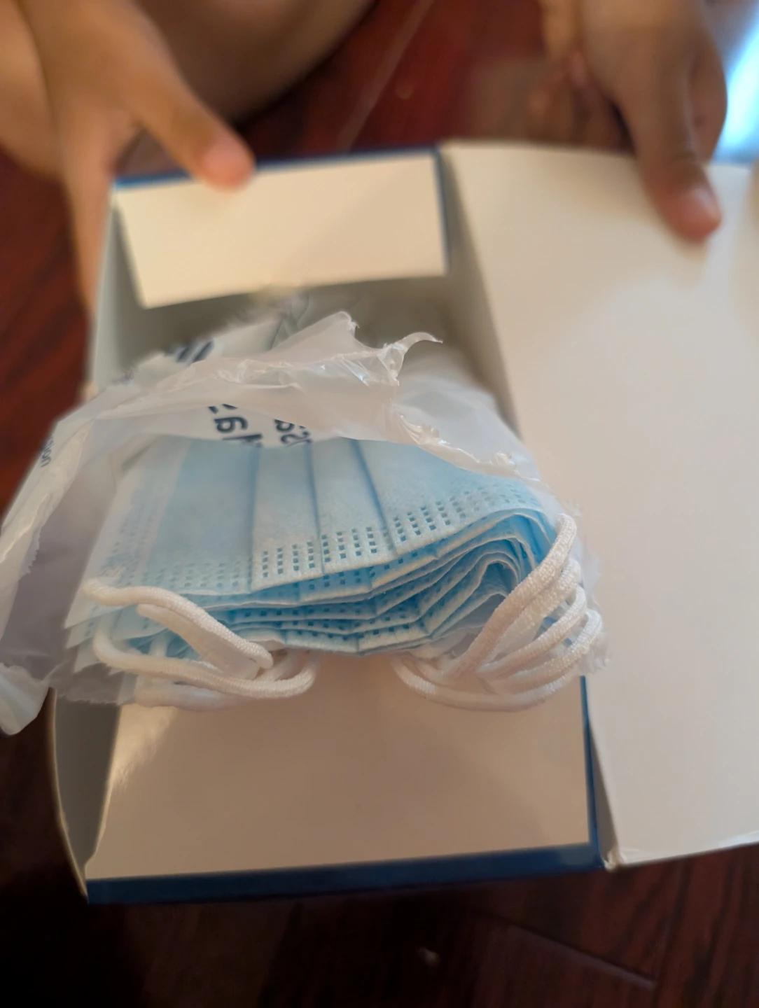 4 packs of masks - photo 3