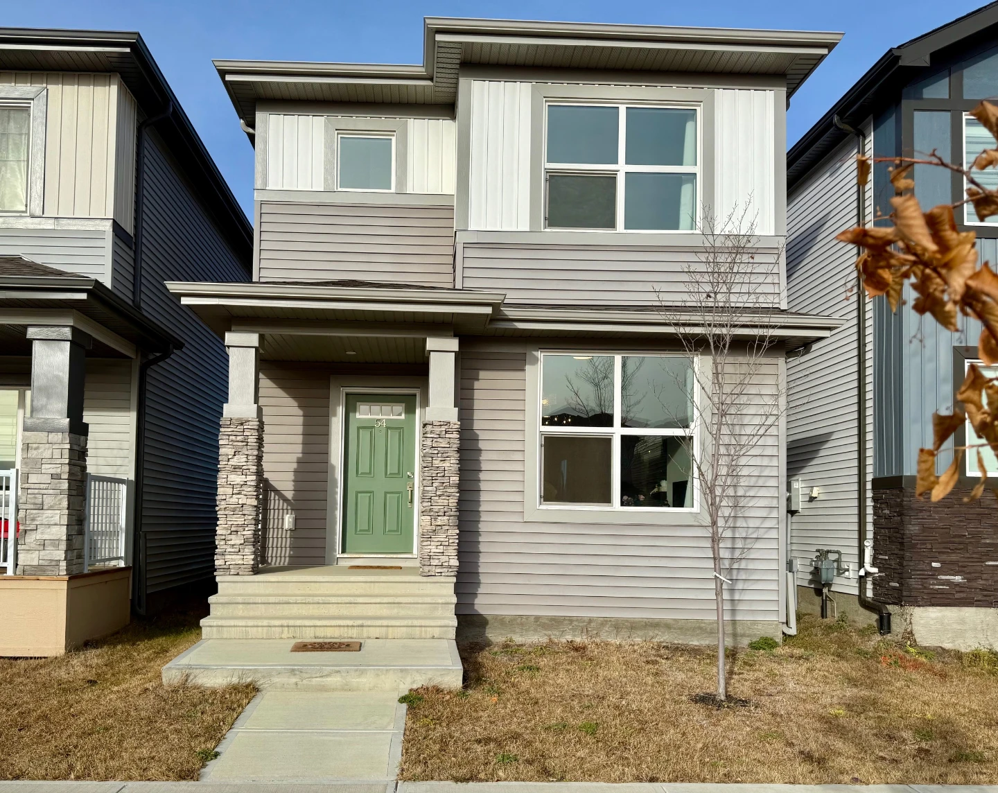 $439983 detached single family home with rear garage
