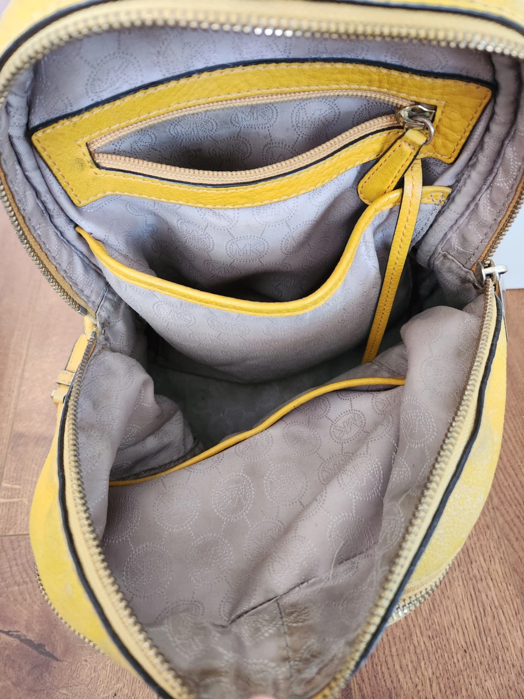 Michael Kors Yellow Leather Backpack - photo 2