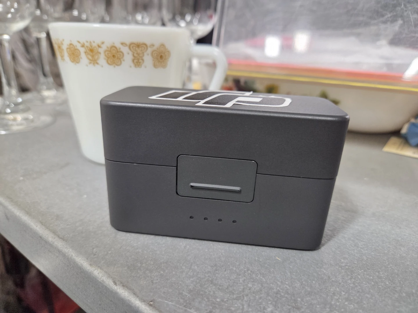 DJI Mic Wireless Charging Case - photo 4