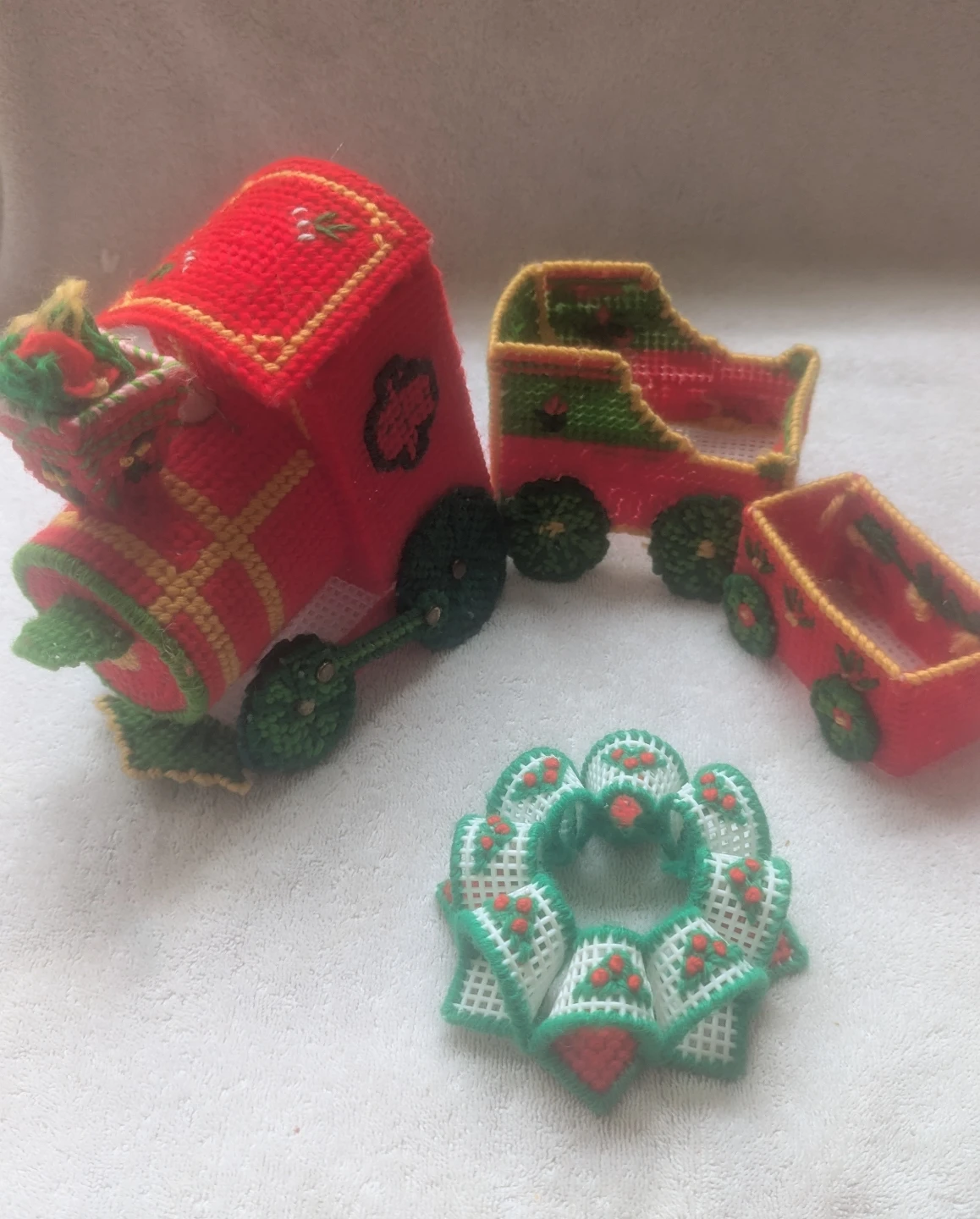 Plastic Canvas Christmas Train Set lot of 5