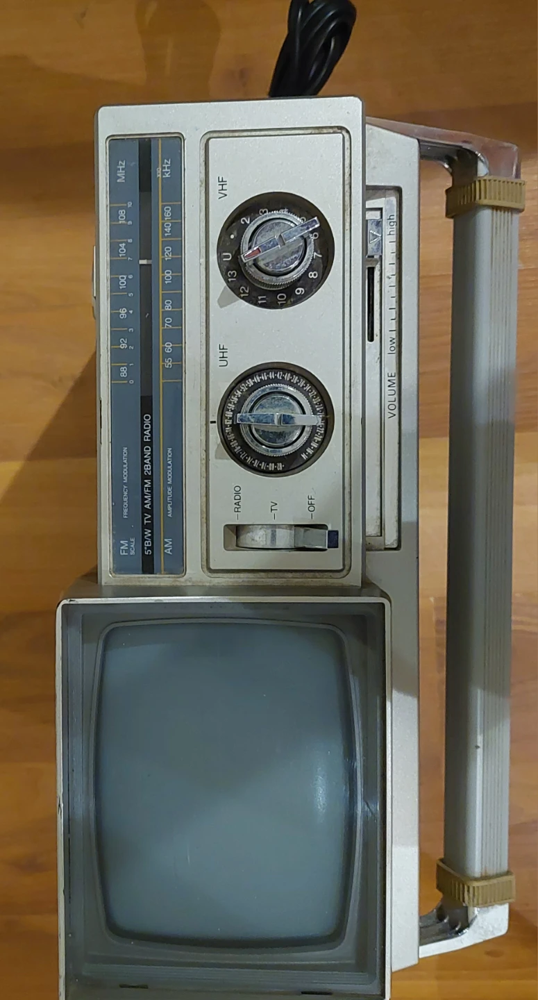 Samsung BT-123A TV/Radio Combo - photo 3
