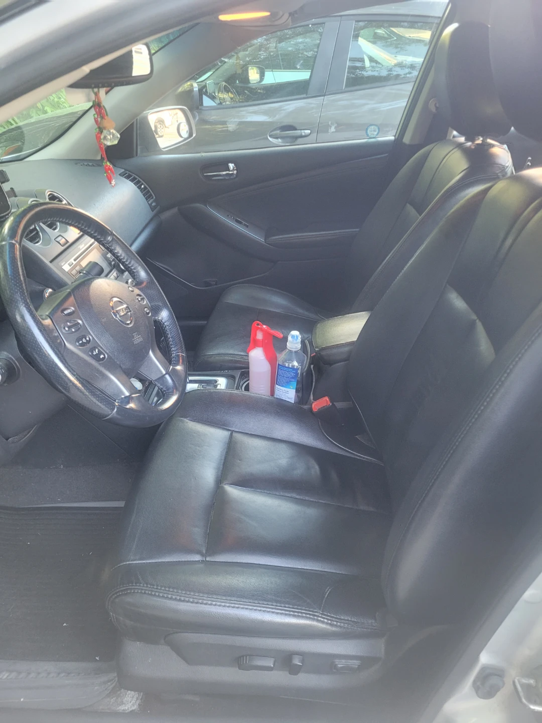 Silver Nissan Altima Sedan - photo 3
