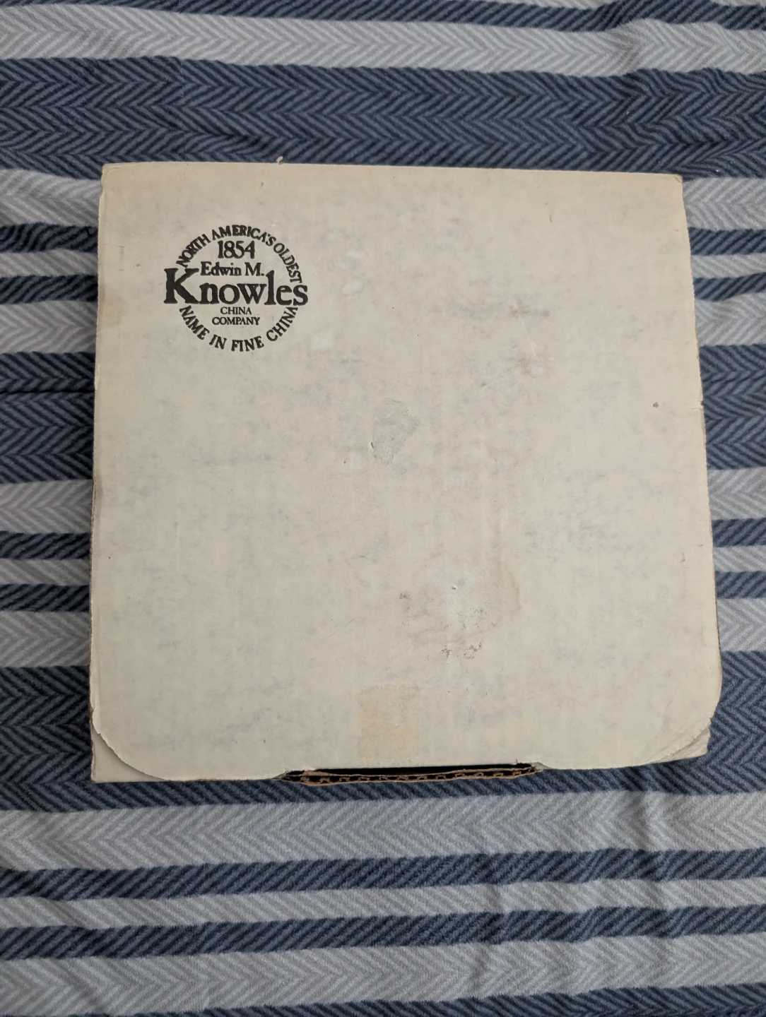 The Edwin M. Knowles "The Shadow Artist" Collector Plate - photo 5