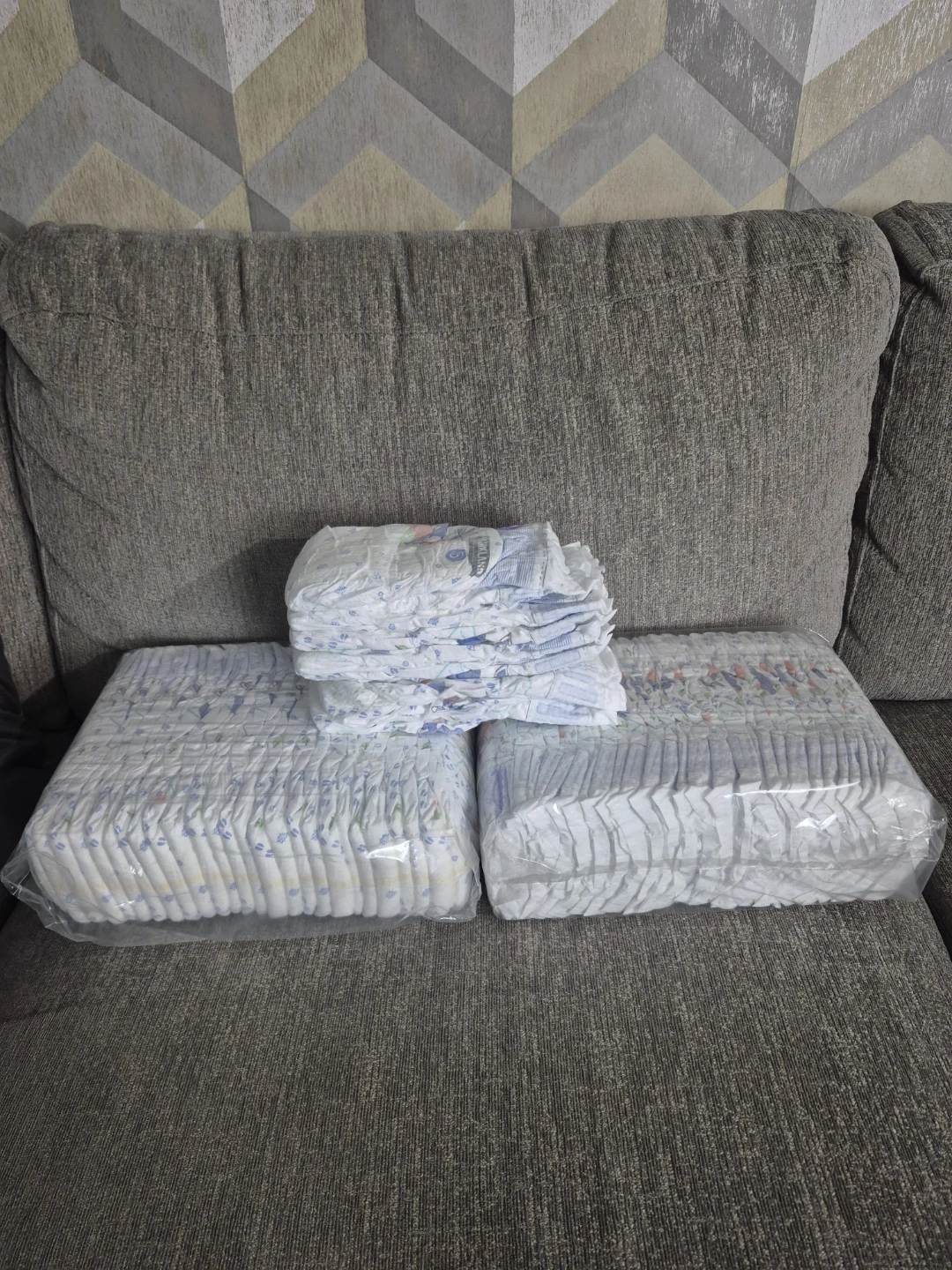 Kirkland Signature Diapers Size 5
