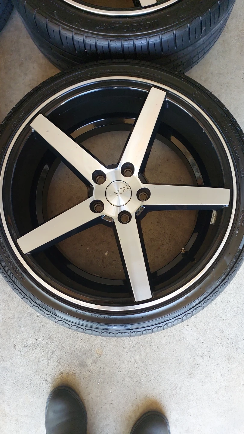 Set of 4 NOX Wheels with Duraturn Tires - photo 4