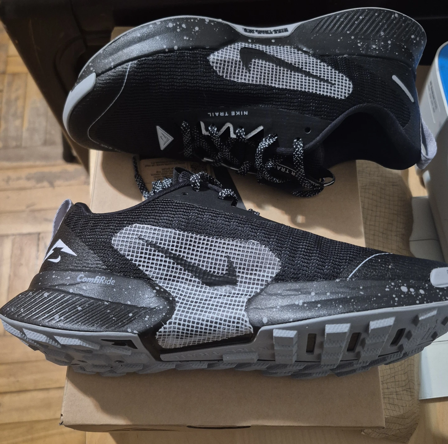 BNIB)Nike Juniper Trail 3 Size 7 Wmns Running Shoes - photo 4