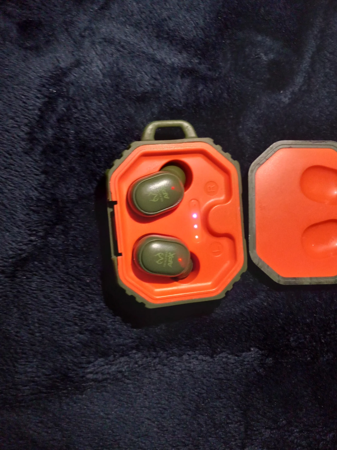 RealTree APX Wireless Earbuds - photo 3