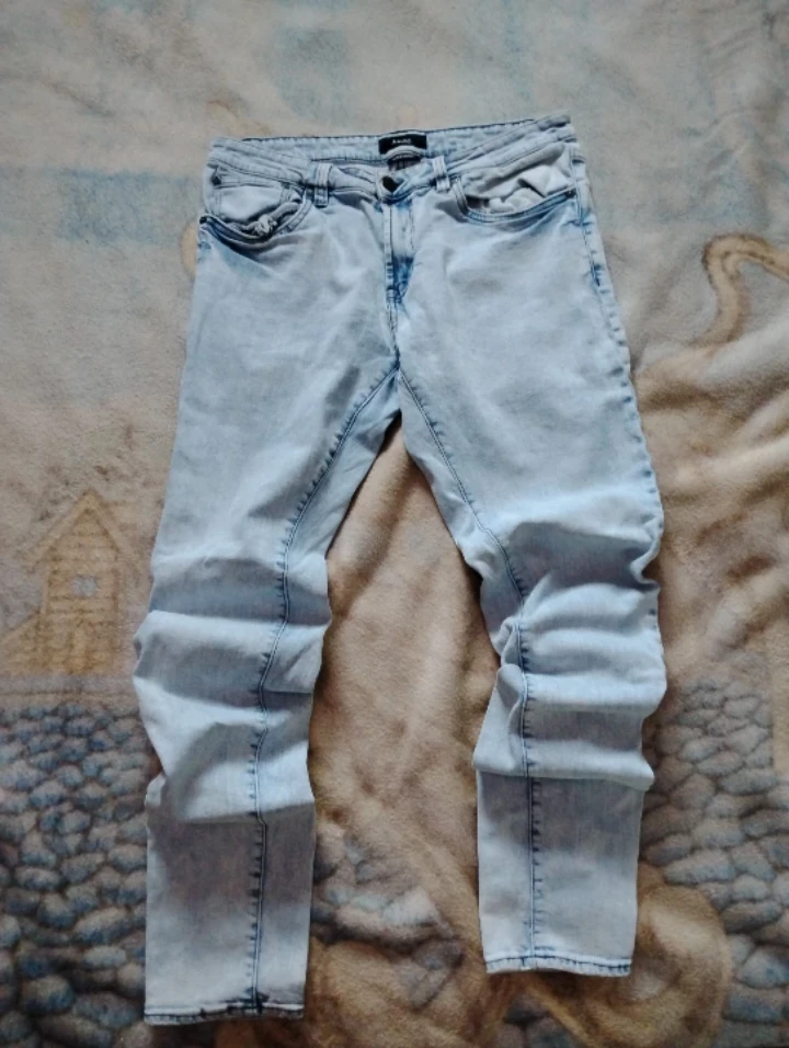 AERO "SUPER SKINNY" Light Wash Jeans