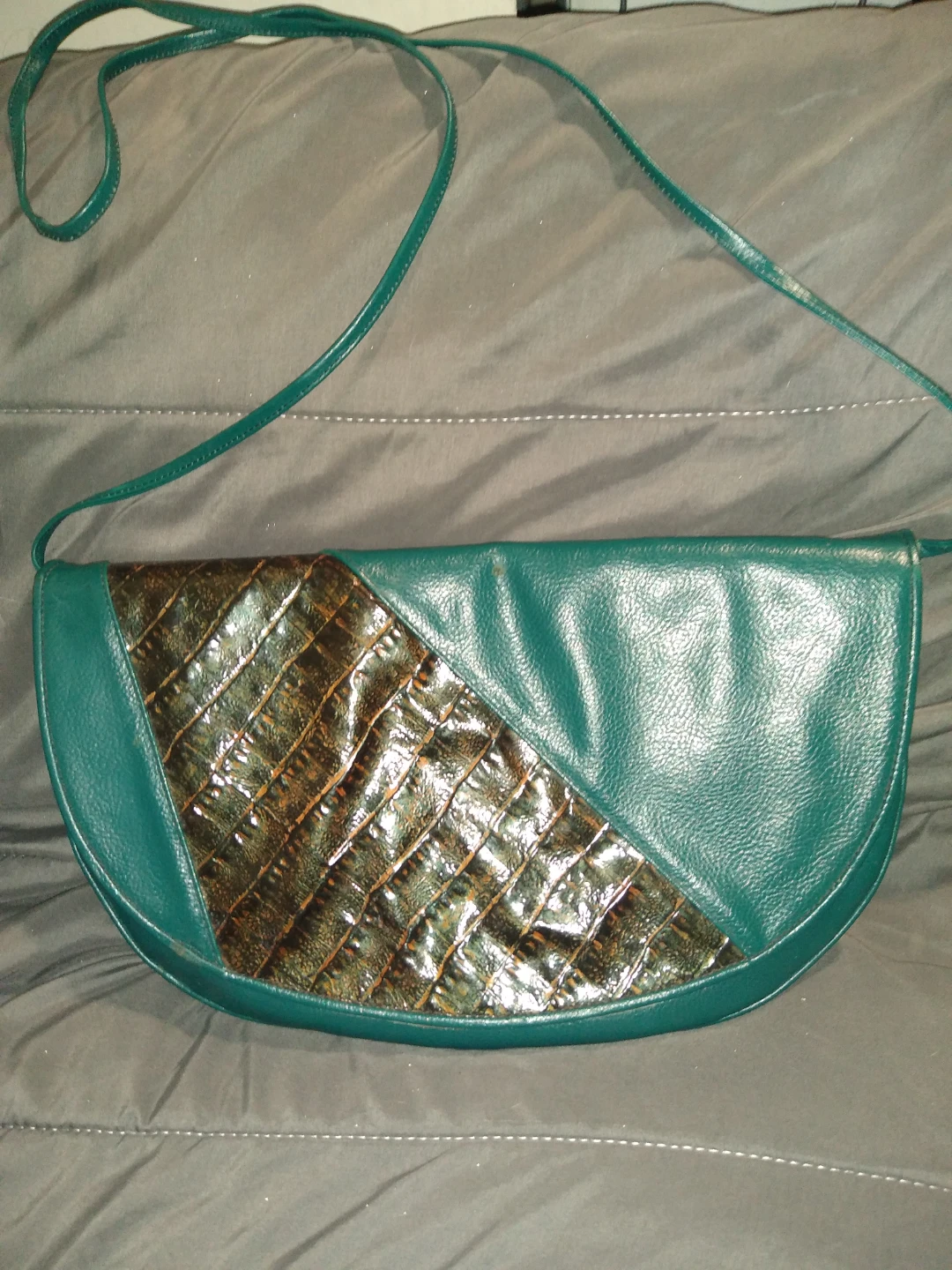 Stylish Italian leather bag