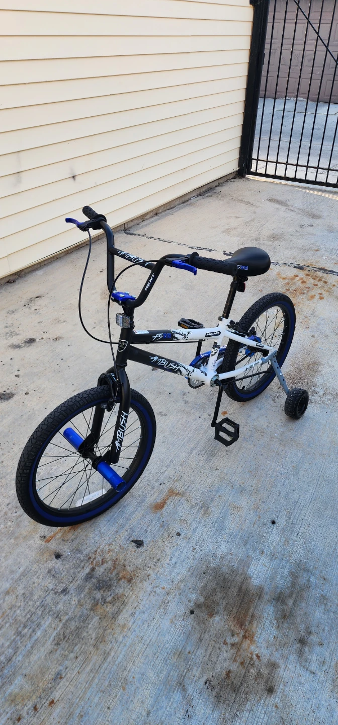 AMBUSH BMX Bike with Training Wheels - photo 3