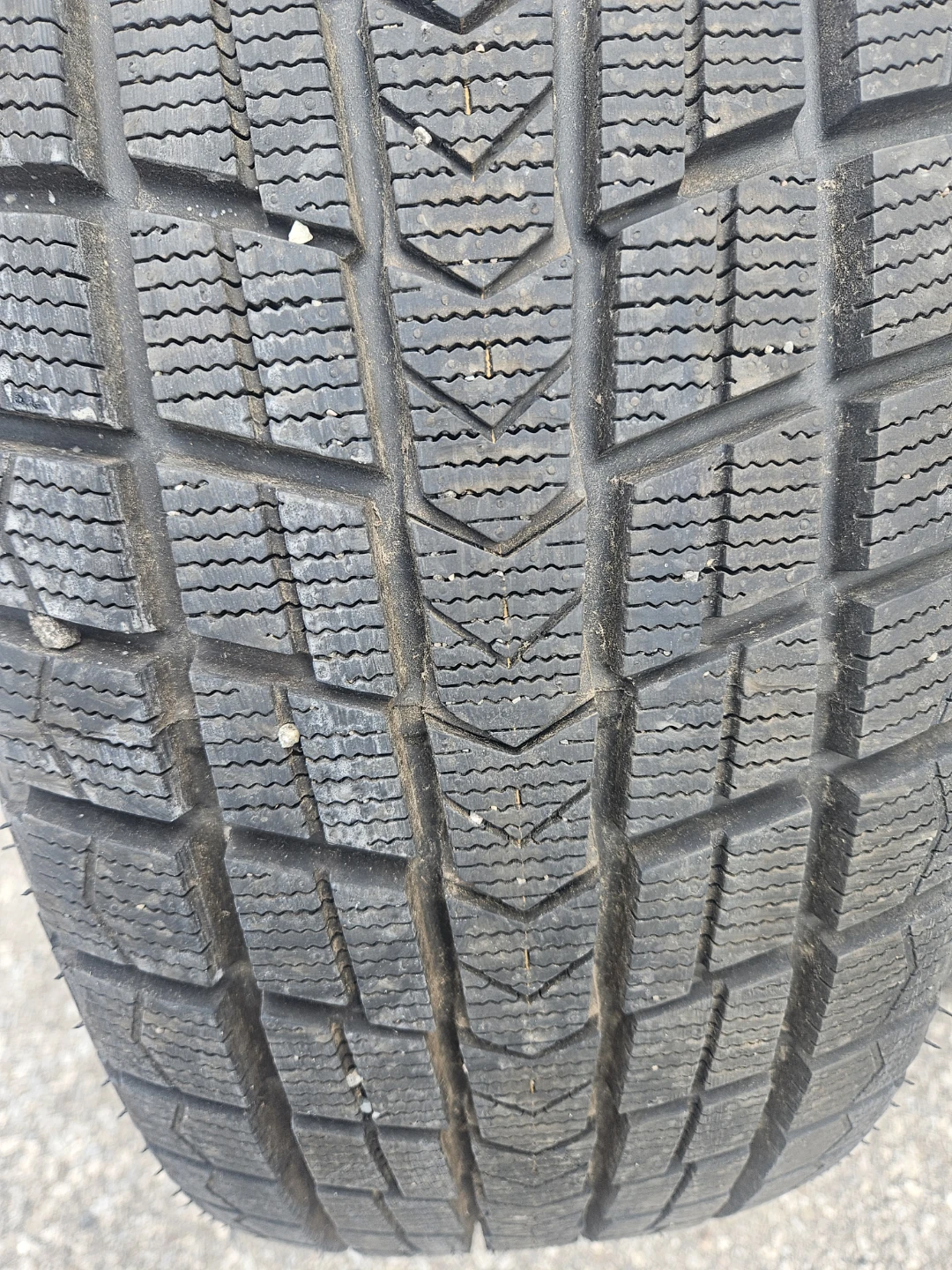 Michelin Wingard 235/60R18 Winter Tires (2) - photo 5