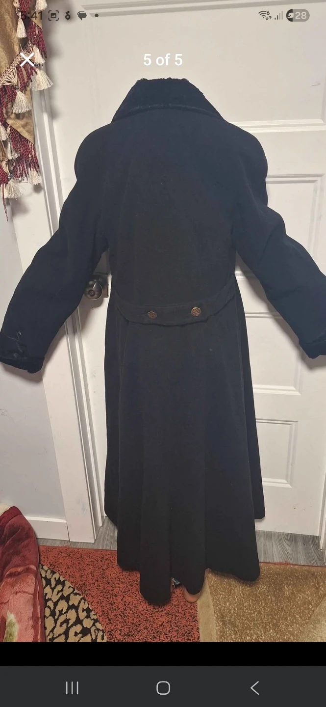 Black Double-Breasted Long Coat with Faux Fur Trim - photo 2