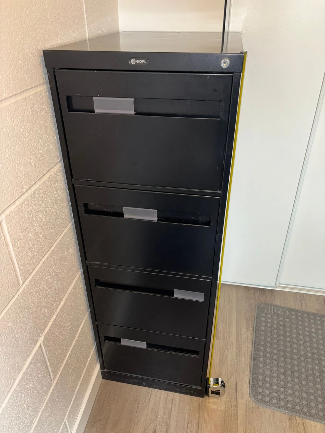 Large 4 drawer filing cabinet with lock