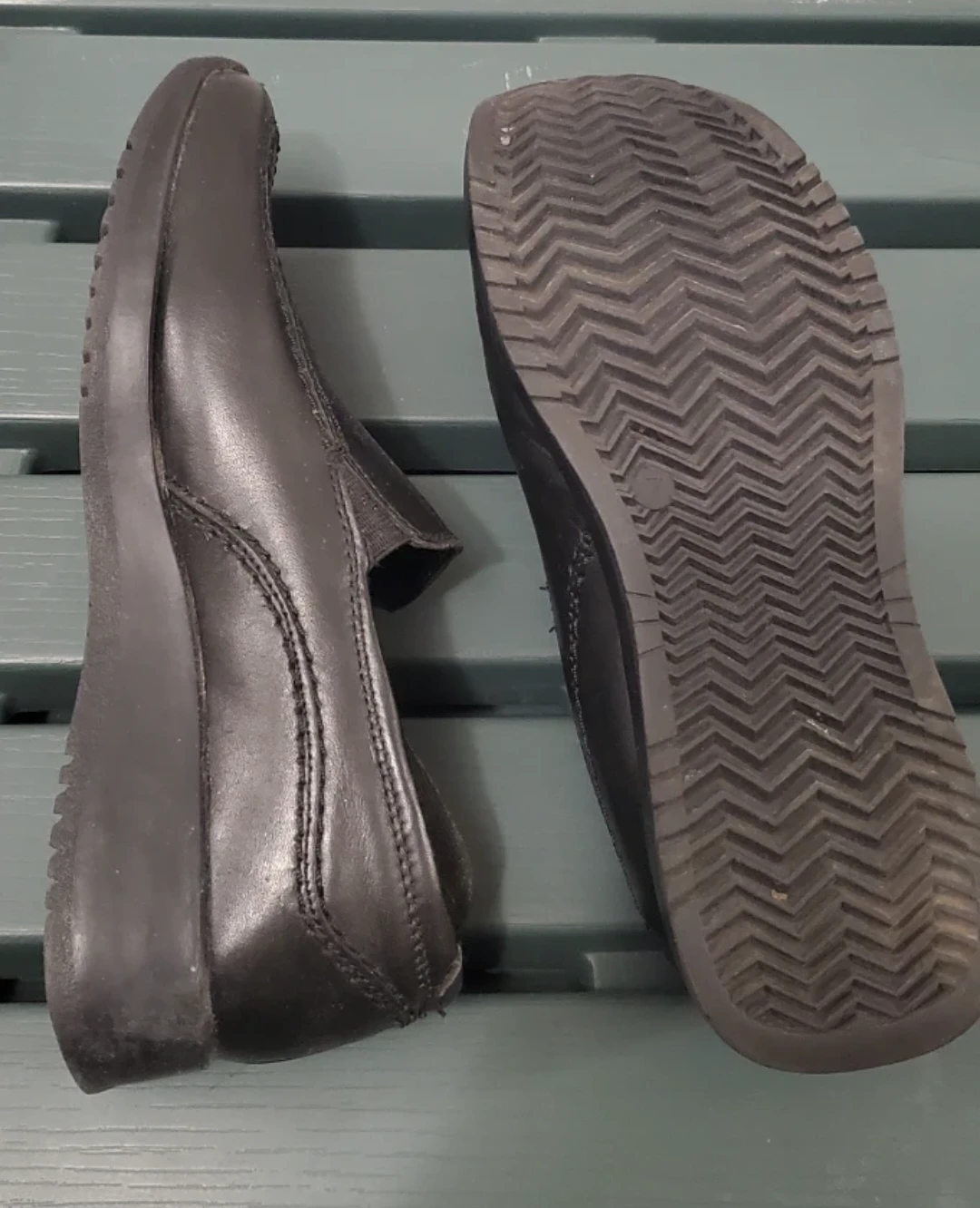 Jessica Women's Black Leather Loafers Size 7M - photo 2