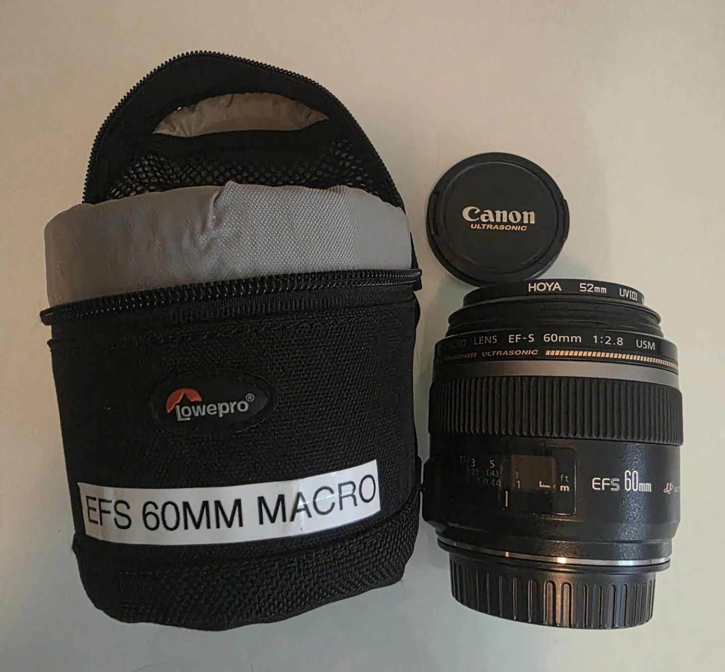 Canon EF-S 60mm f/2.8 Macro USM Lens & Lowepro Case