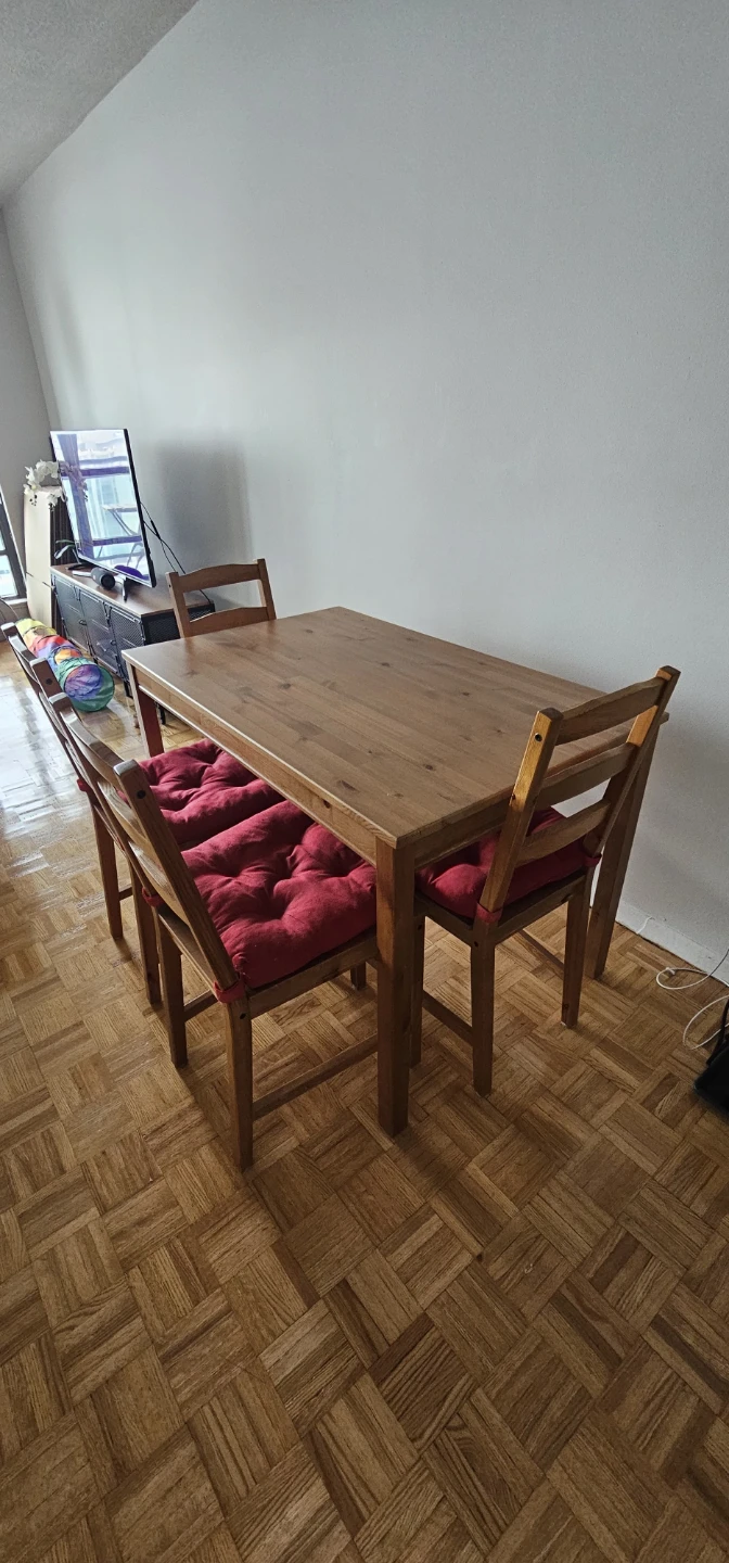 Wooden Dining Table - 118cm x 74cm - photo 4