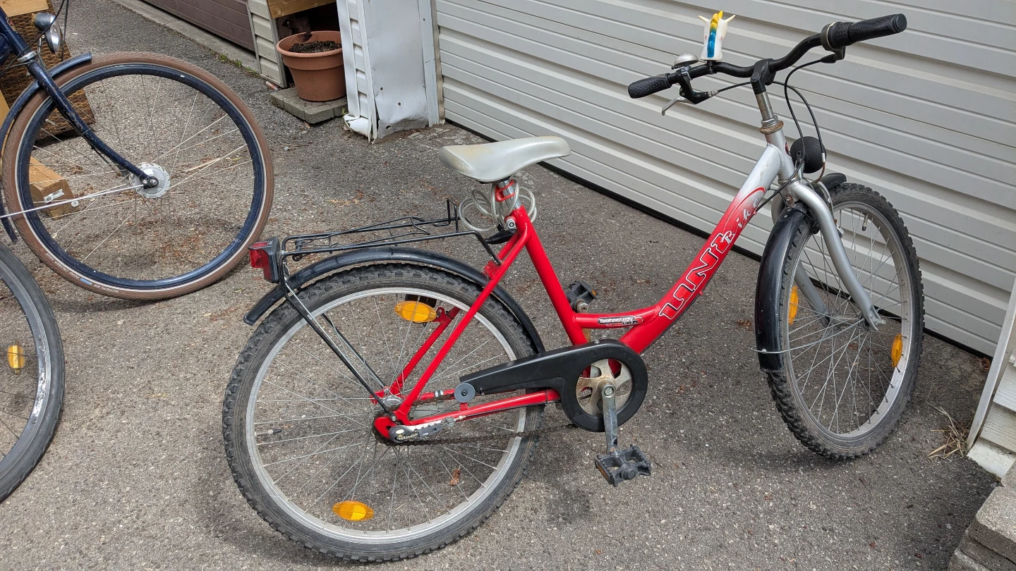 Red and Silver Girls Bike - photo 2