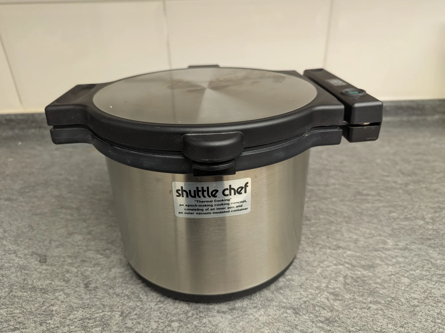 Shuttle Chef KPD-1800 Thermal Cooker