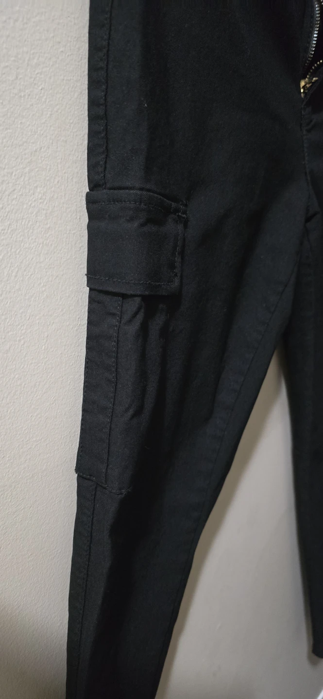 YMI Black Cargo Pants size L - photo 2
