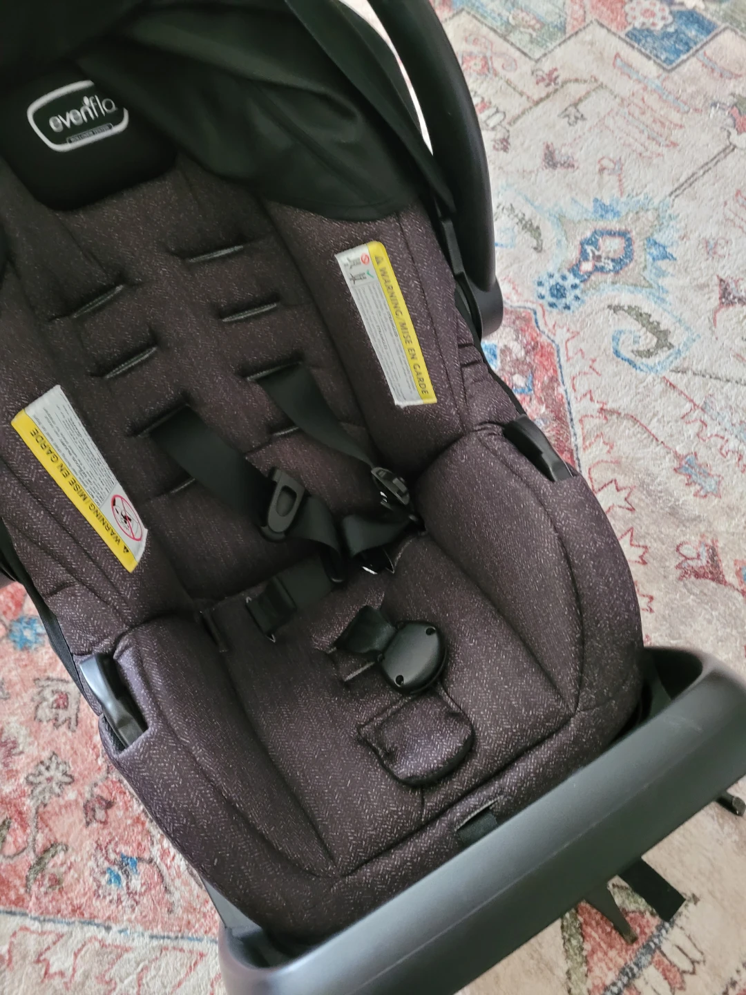 Evenflo Infant Car Seat with Base almost new $125 - photo 2