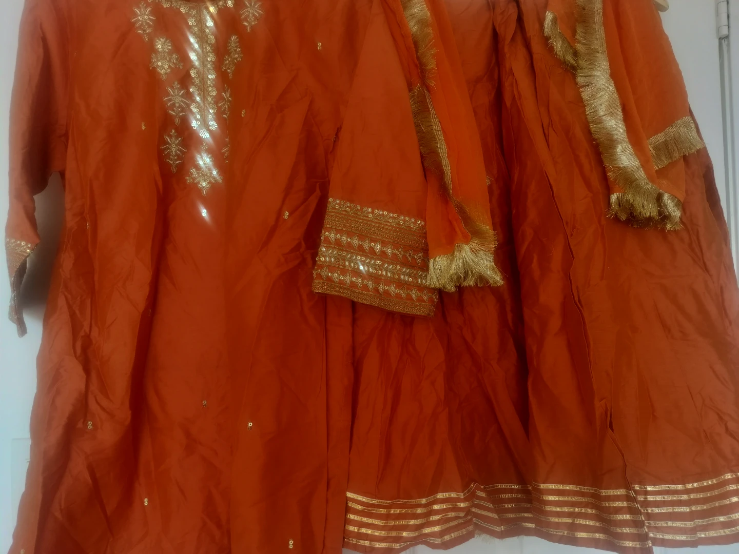 Orange embroidered kurta and sharara set - photo 3