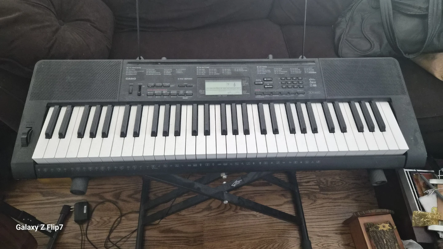 Casio CTK-3200 Keyboard with Stand