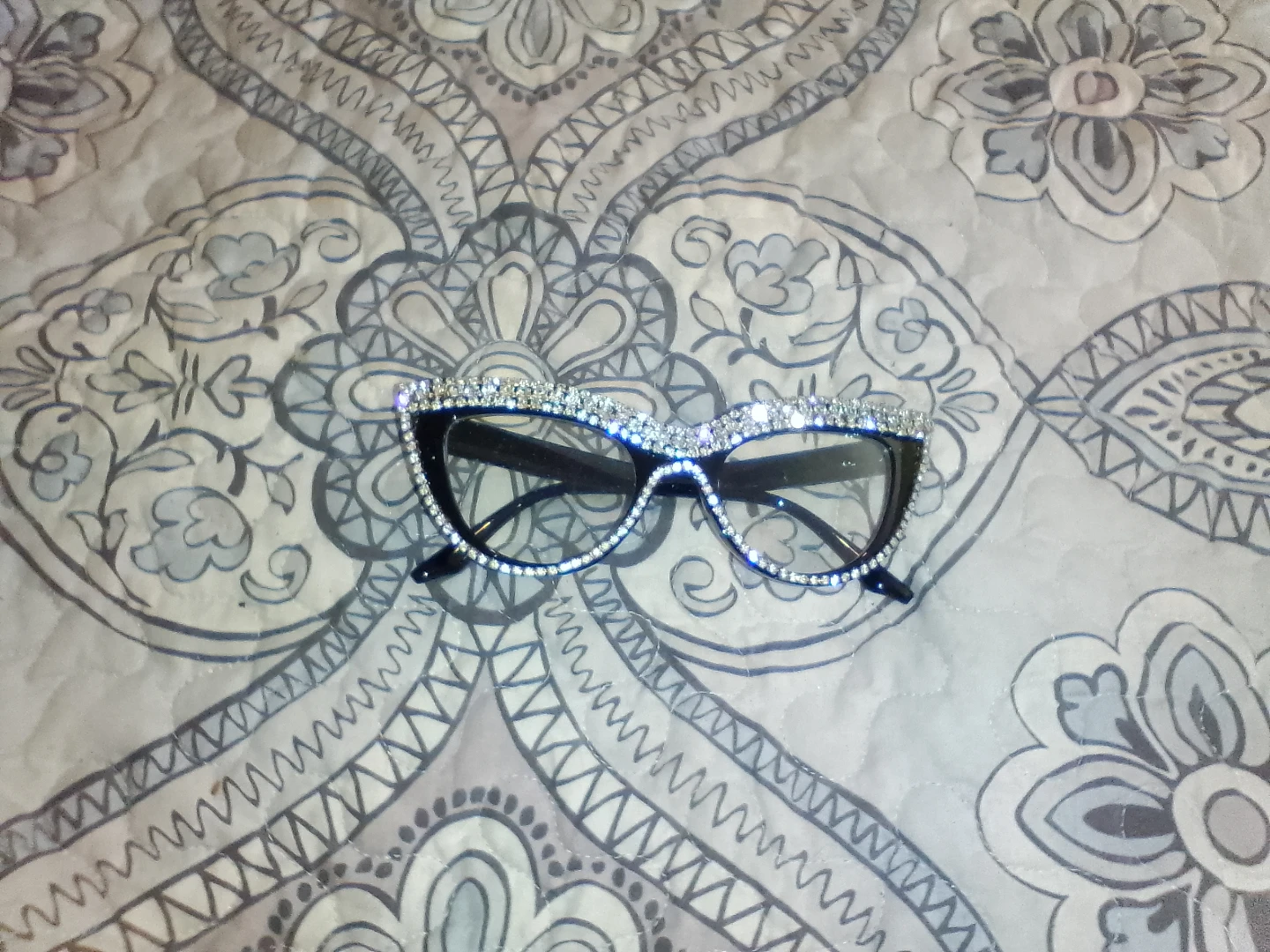 Sparkly Cat-Eye Glasses