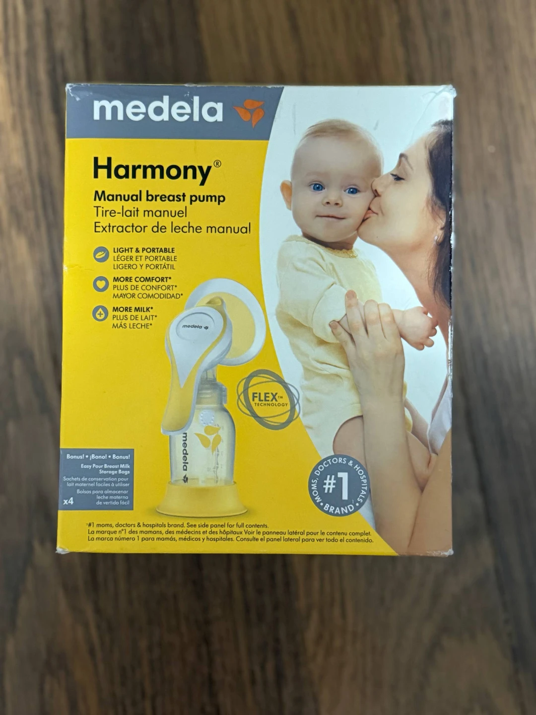 Glass bottle, manual breast pump, bath tub