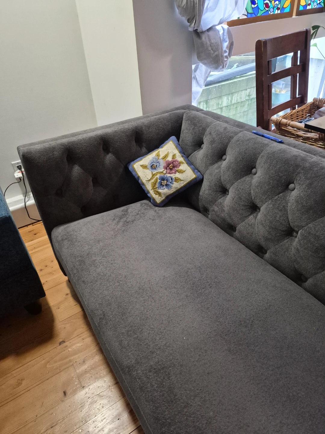 Grey Tufted Sofa - photo 5