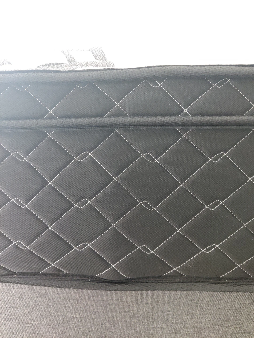 Queen size euro top mattress - photo 2