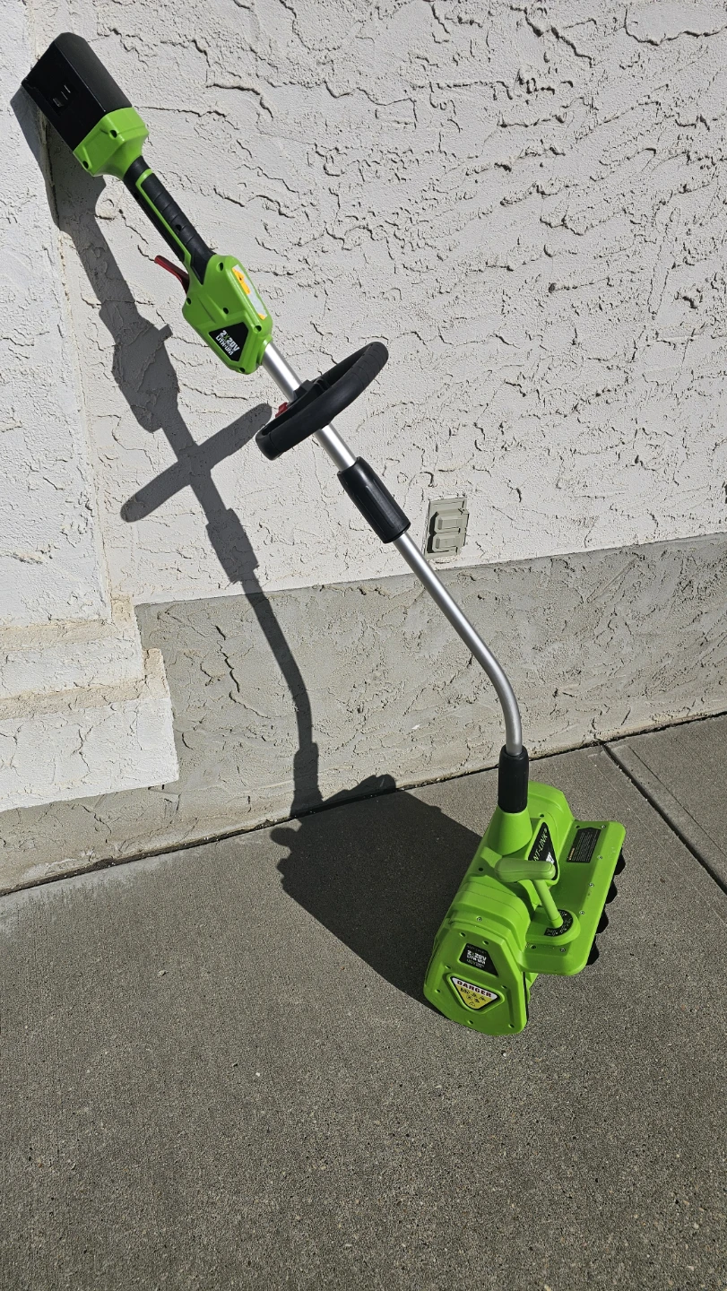 Greenworks 24V Cordless Snow Shovel