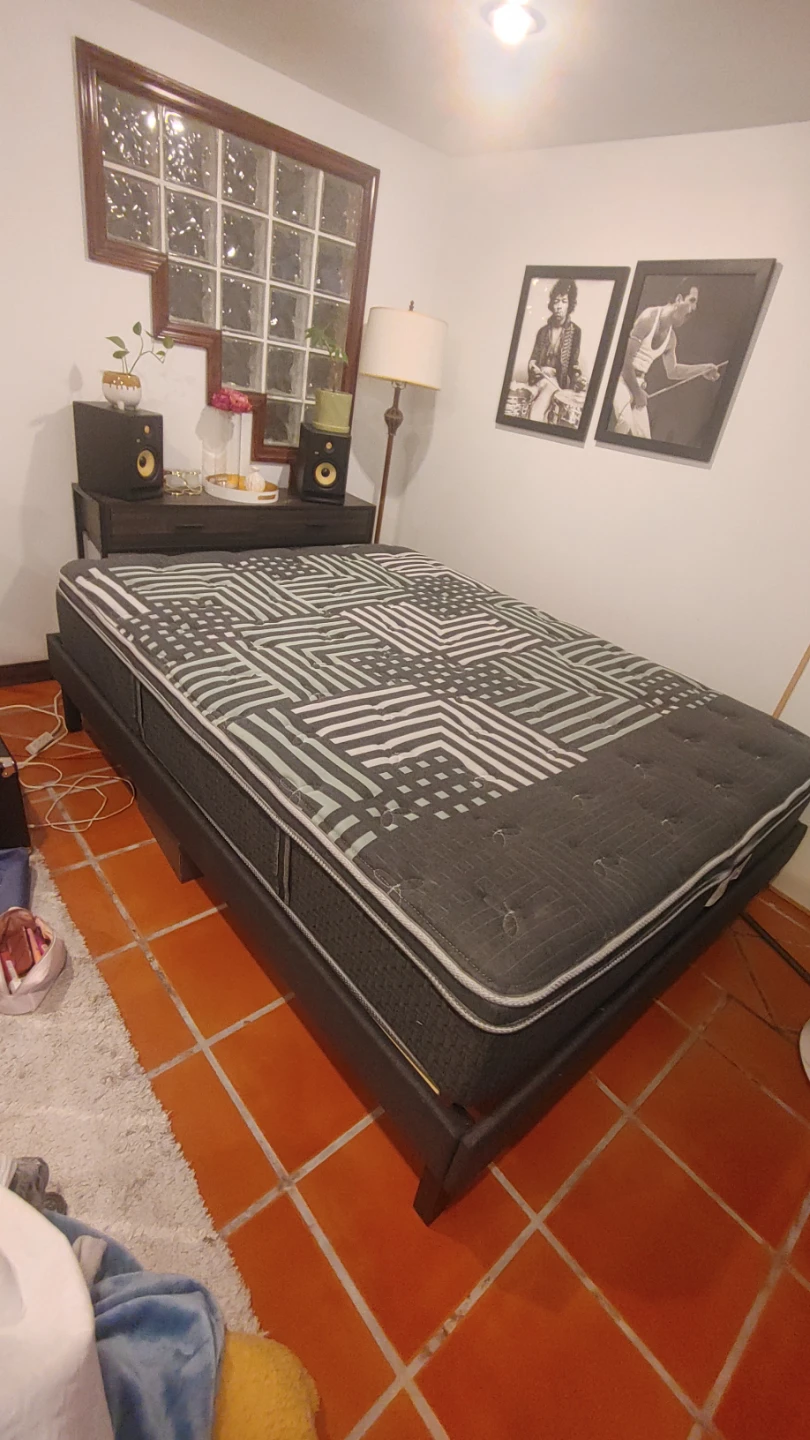 Queen Size Mattress with Box Spring