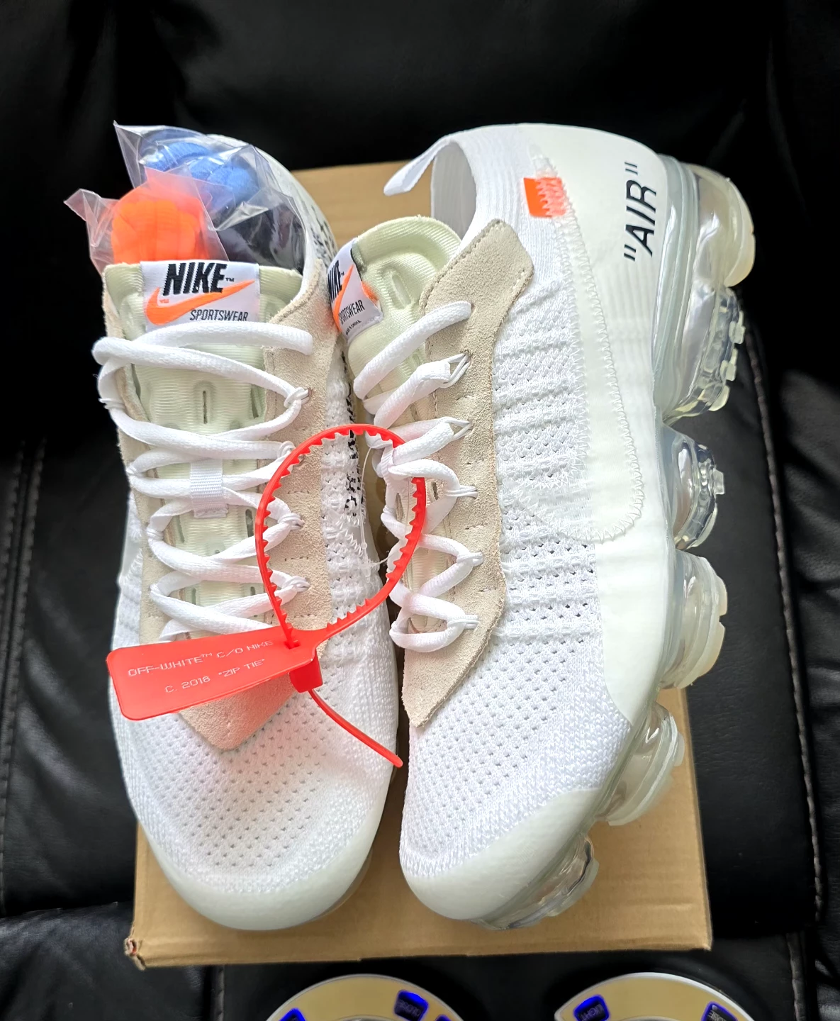Brand new Nike Vapormax Off White model for sale - photo 2