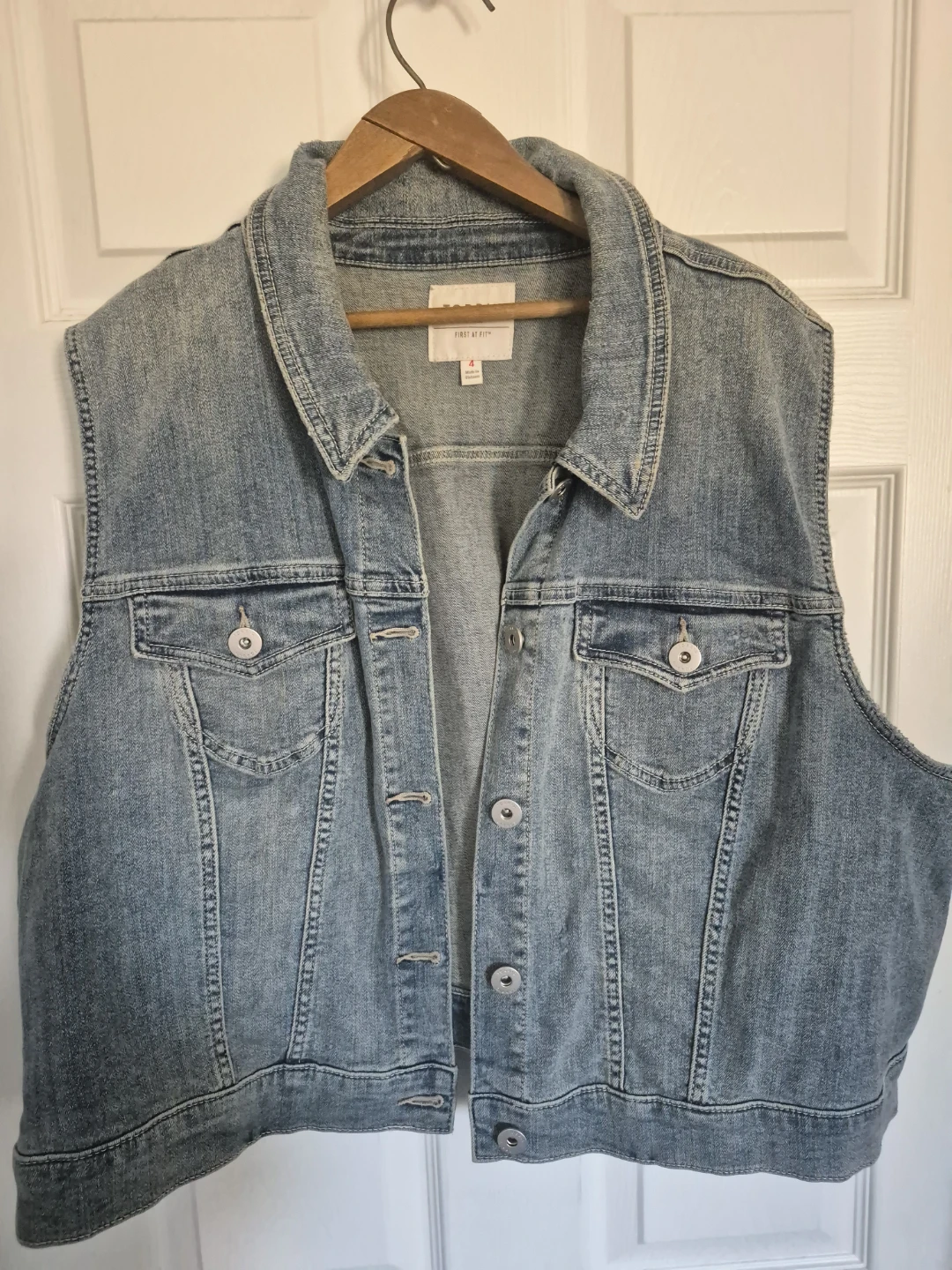 Torrid Denim Vest Size 4X