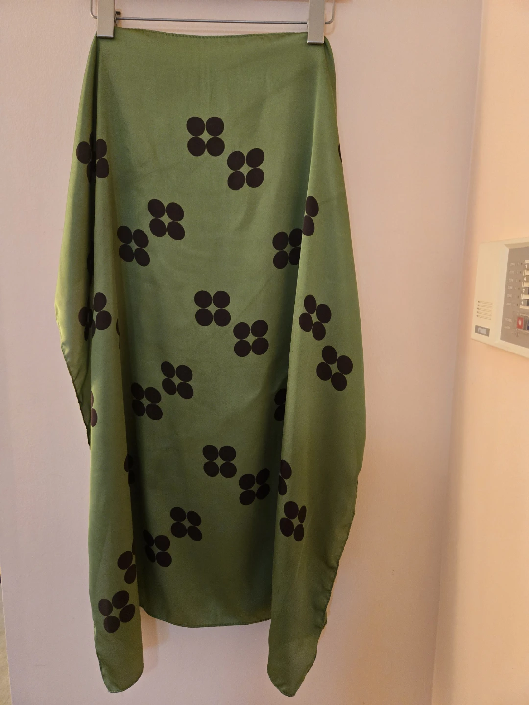 Trending Parisian silken style Scarves - photo 3