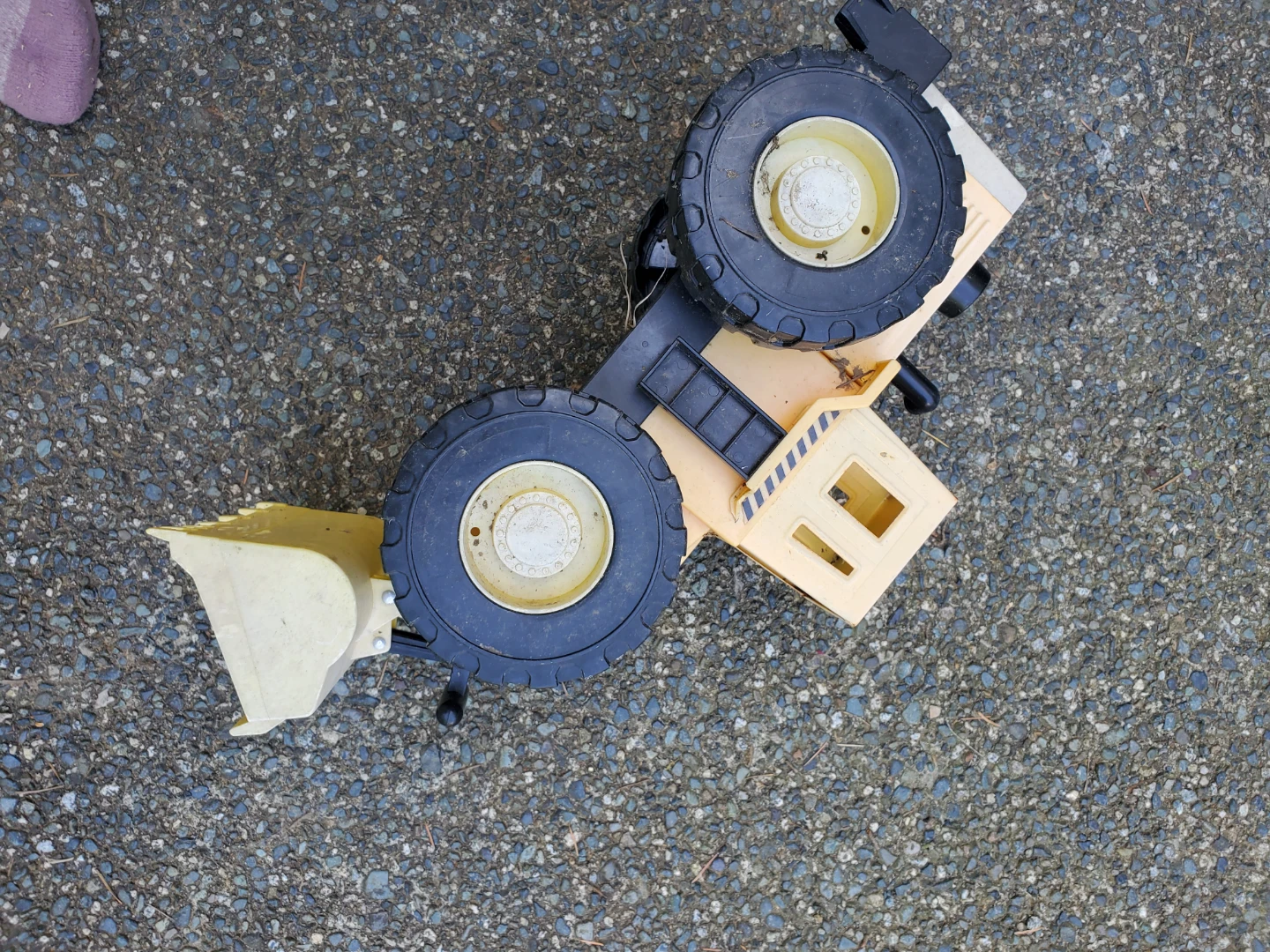 Yellow and Tan Plastic Toy Front Loader Truck - photo 5