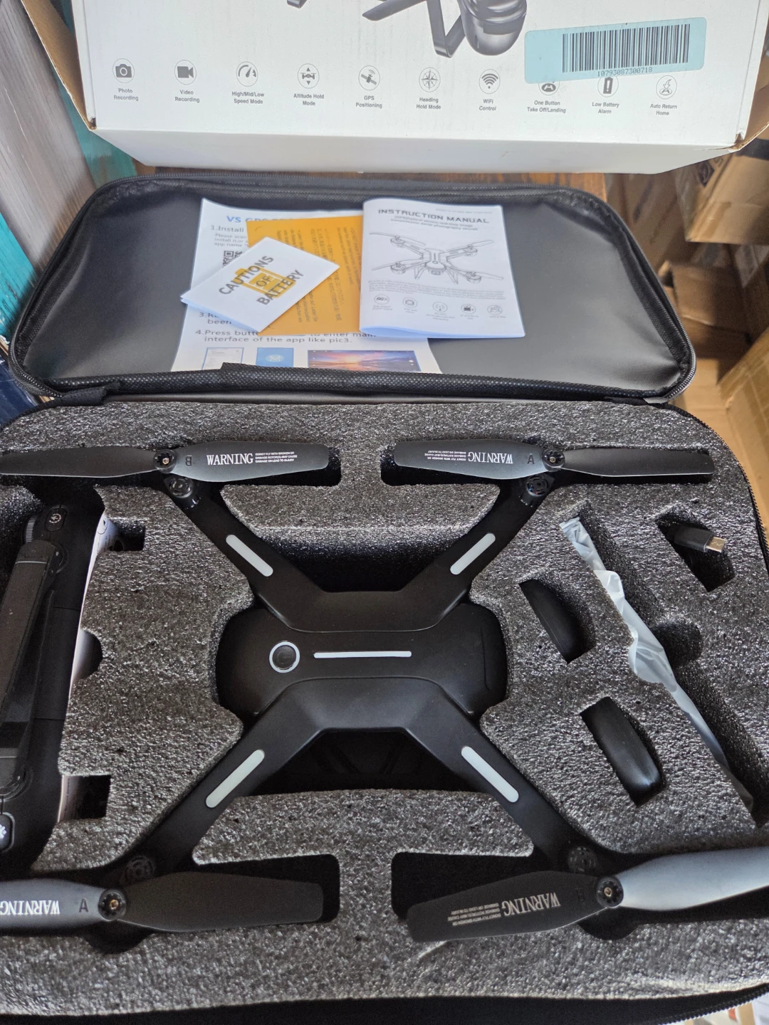 VS GO DRONE with Carrying Case, Remote, 2 Batteries, Charger