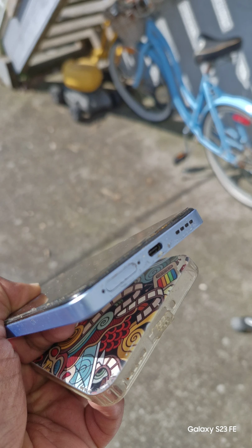 Realme p1 128gb 6gb ram no crack no scratches - photo 3