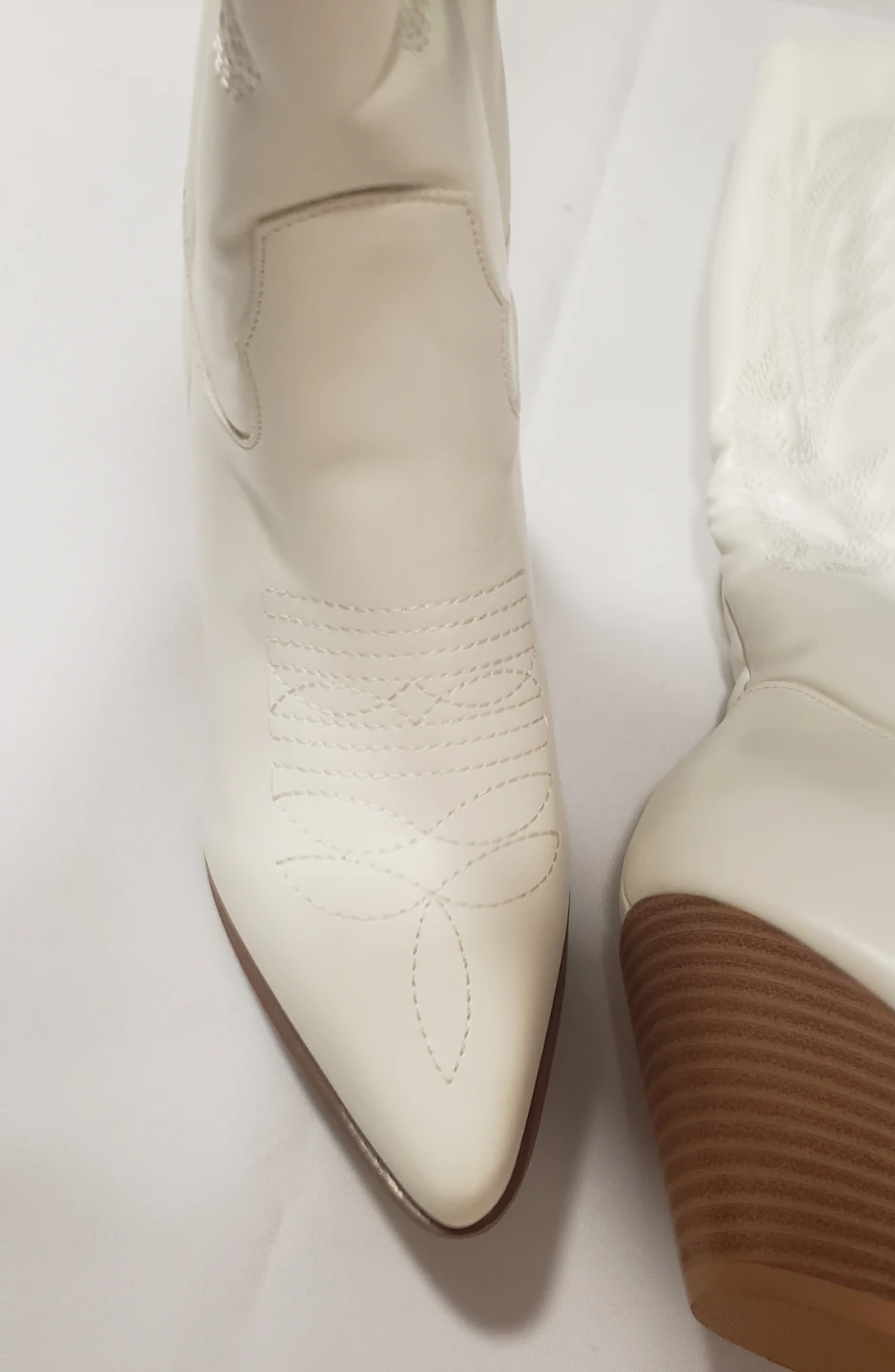 Brand new Cowgirl White Boots Size 37 - photo 3