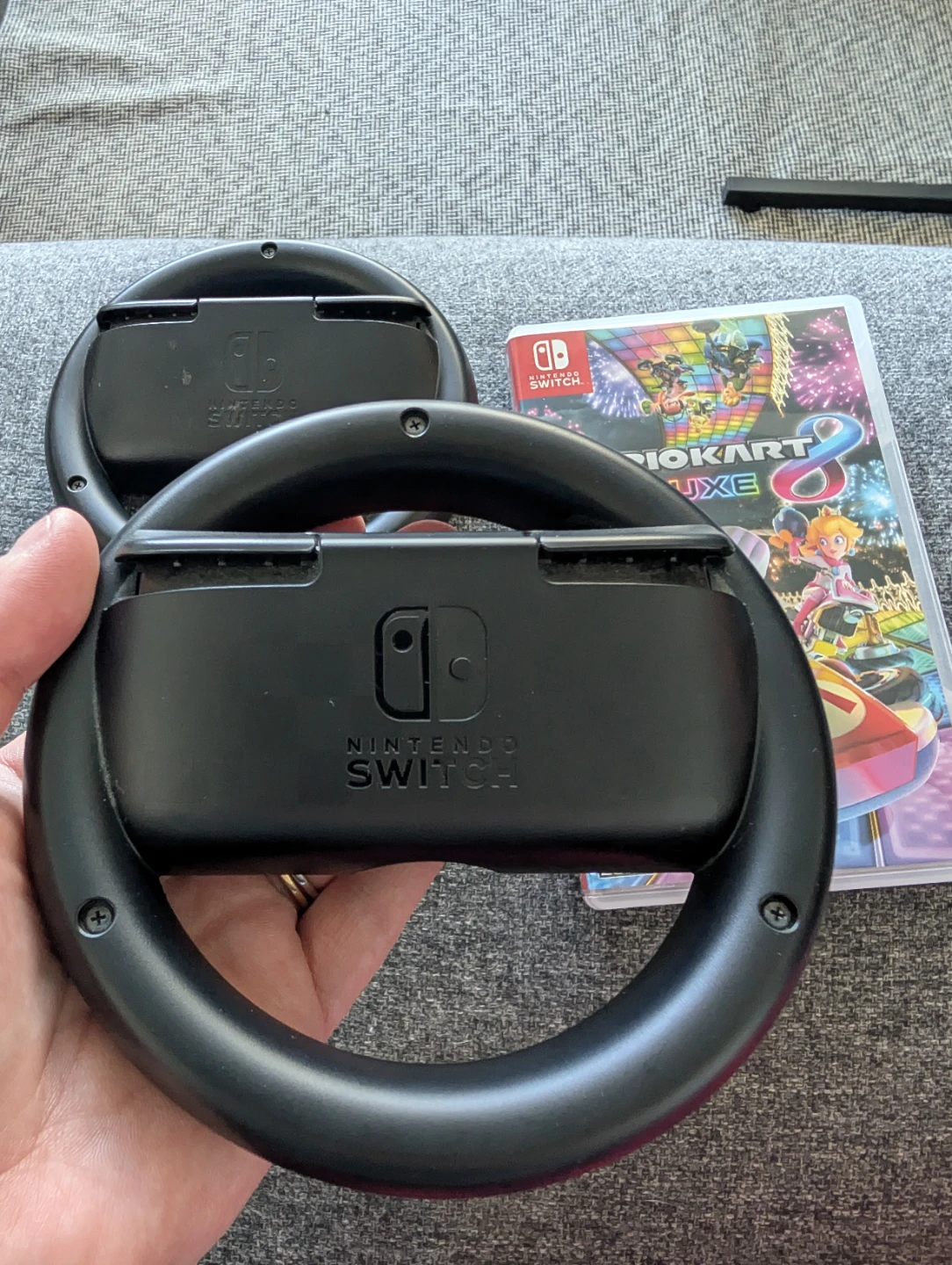 Mario Kart 8 Deluxe + Official Nintendo Steering Wheels - photo 3