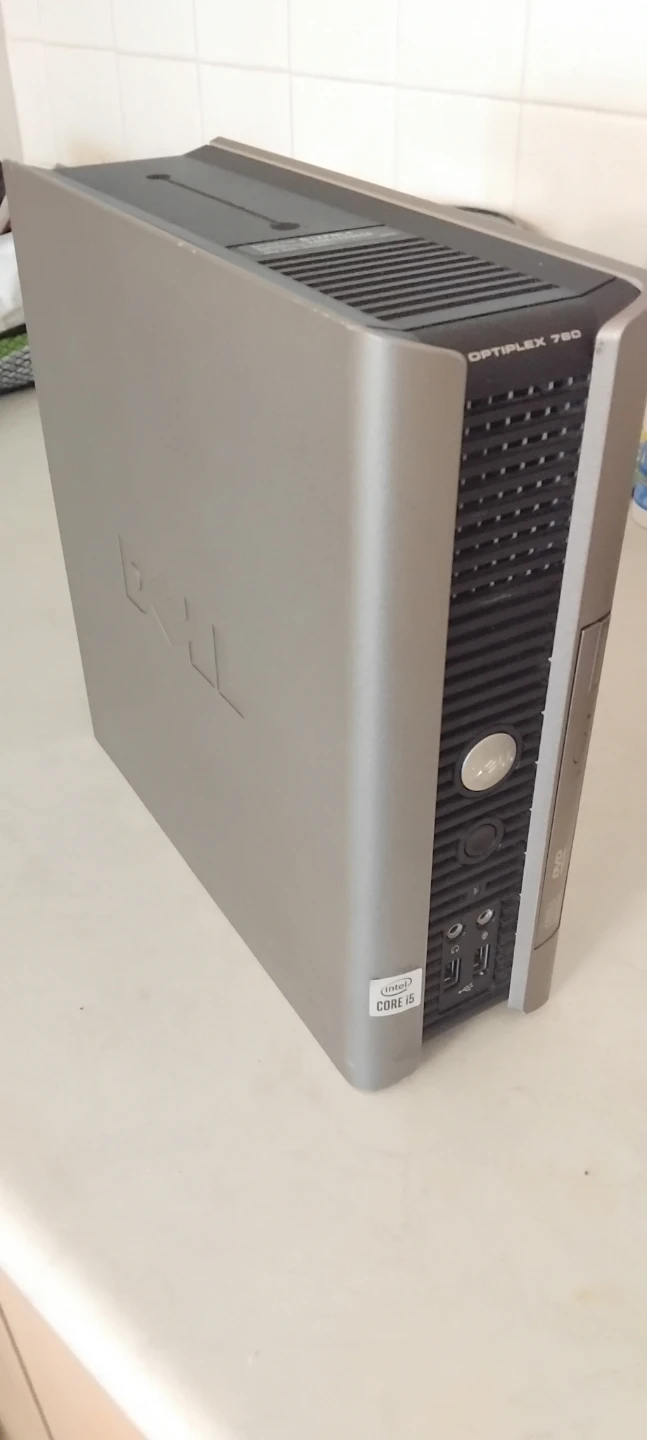 Dell Optiplex 780 Desktop Computer