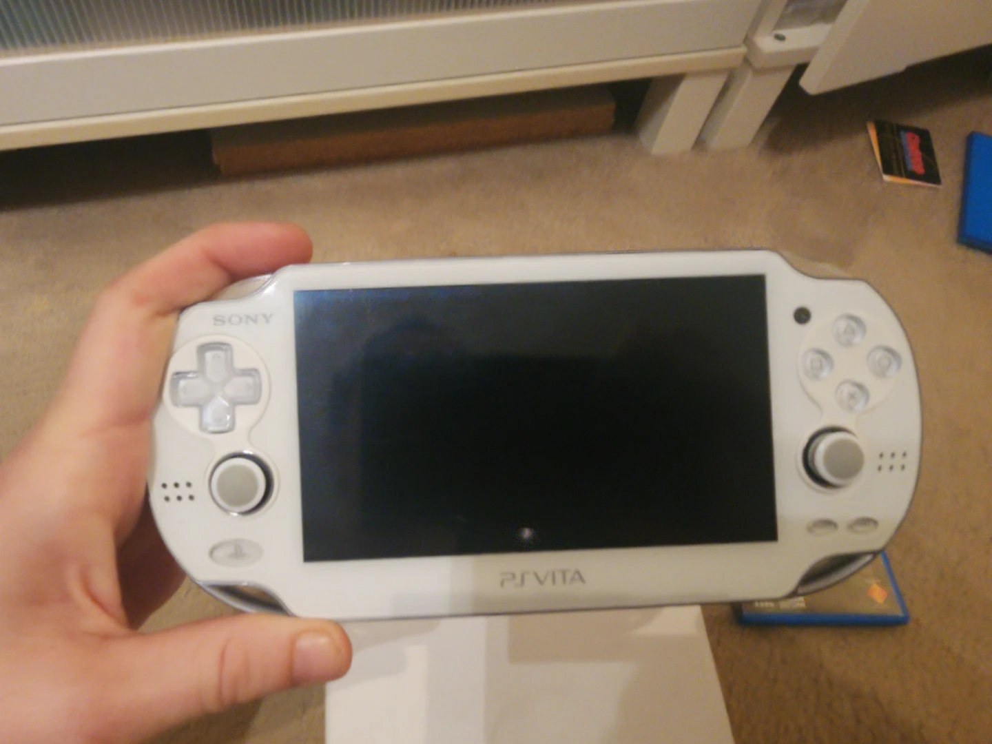 Sony PlayStation Vita Console with Gravity Rush Game - White - photo 2