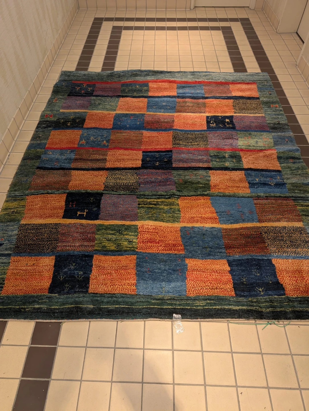 Area Rug - Colourful Geometric Pattern - photo 3