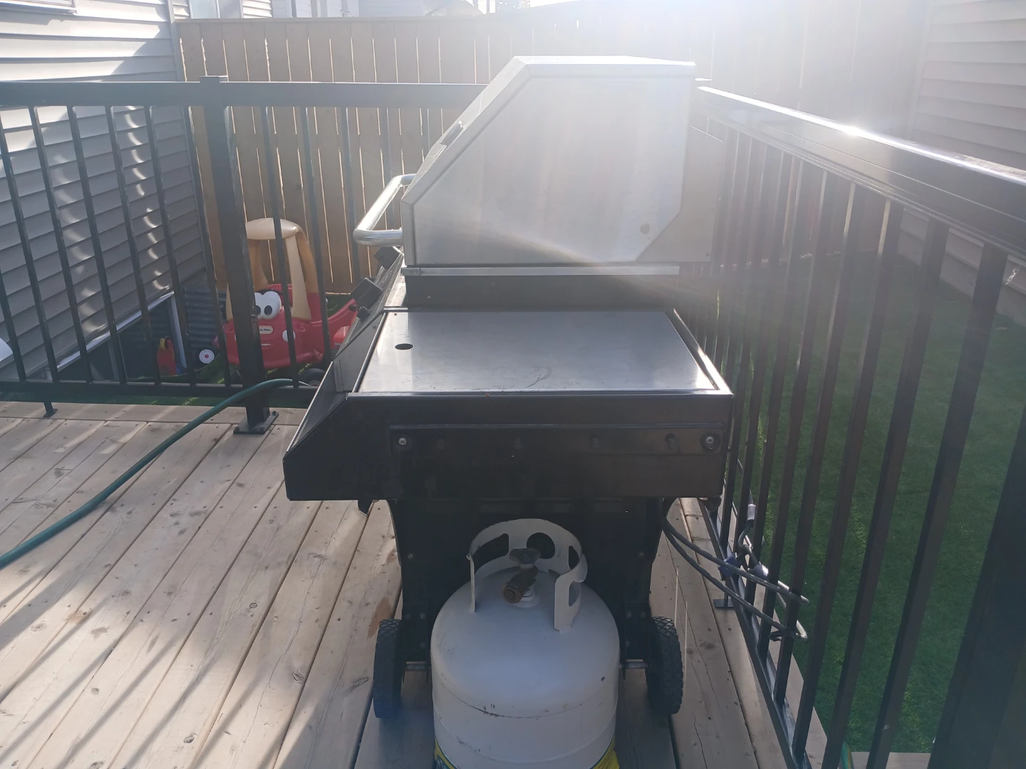 Enviro Three Gas Burner Grill - photo 2