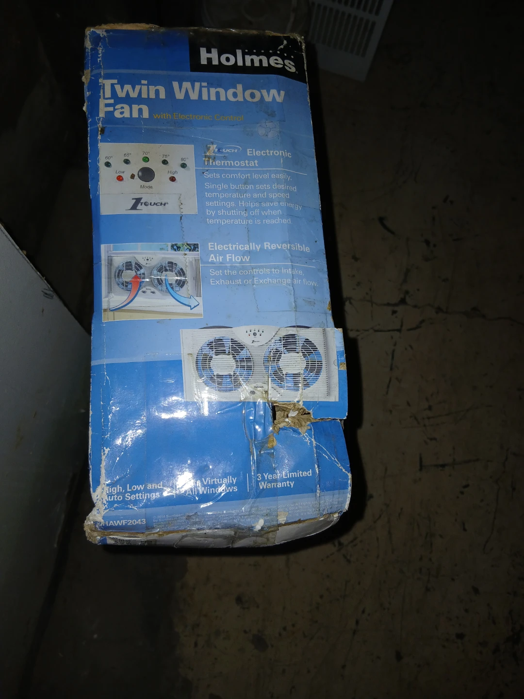 Holmes Twin Window Fan with Electronic Control - photo 3