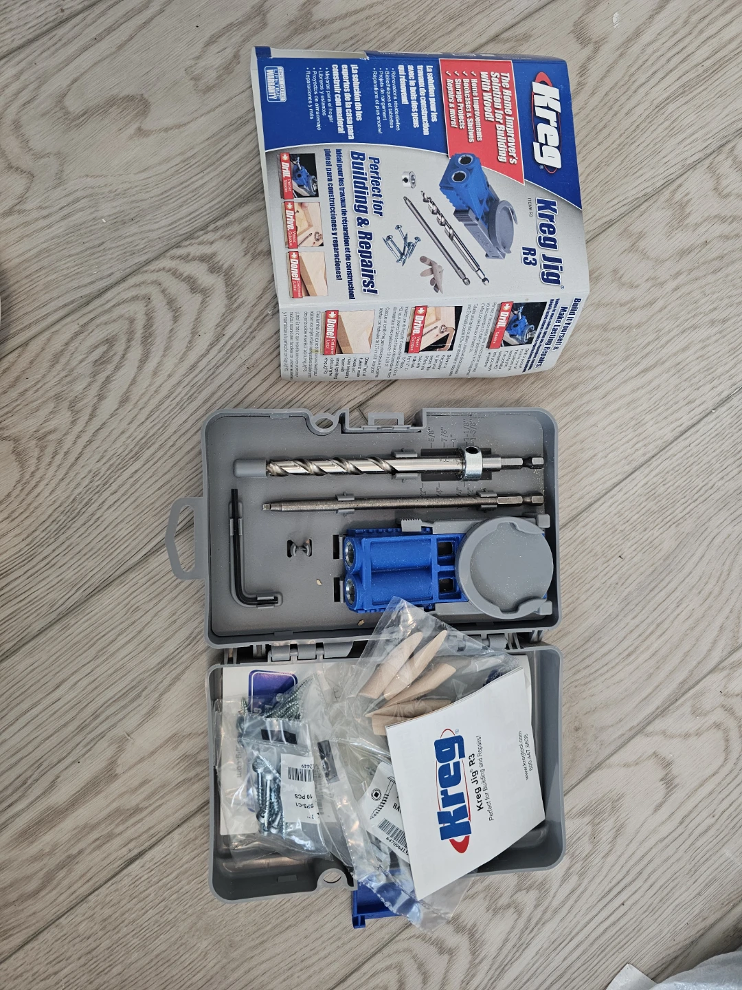 Kreg Jig R3 Pocket Hole System with Case and Accessories