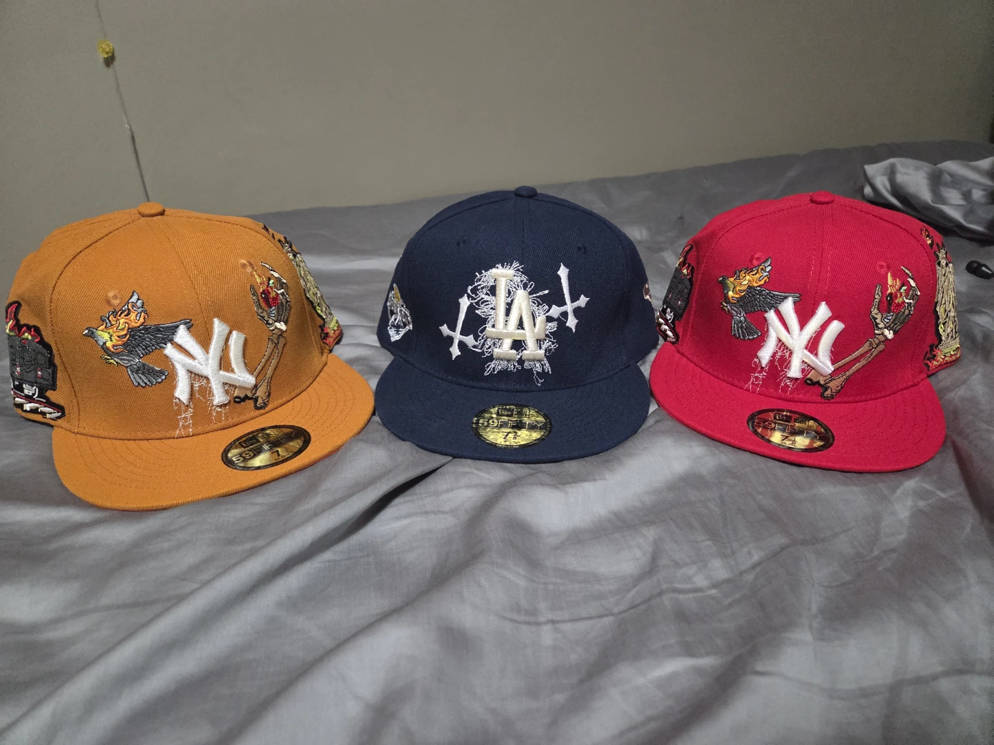 ( free delivery) Custom embroidered new era cap/hats