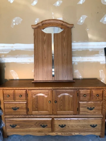 Oak Dresser with Tri-Fold Mirror - photo 2