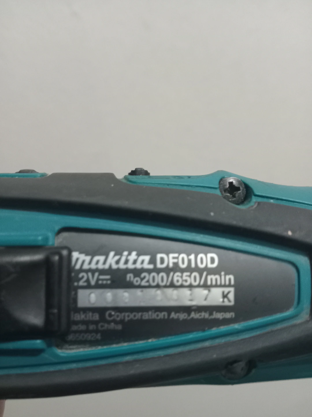 Makita 1/4-inch battery inclded Cordless Driver Drill DF012DSE - photo 4